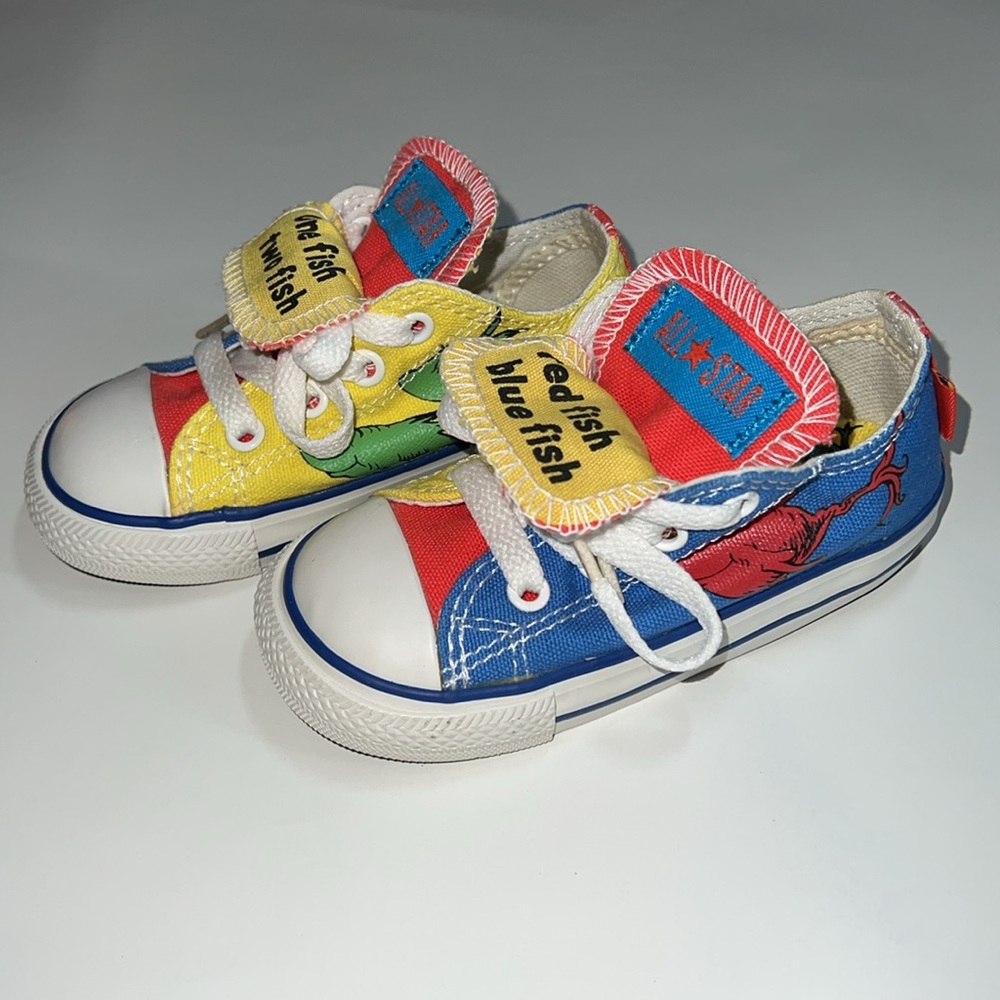 Infant Dr Seuss Converse Sneakers one fish two fish red fish blue fish Size 6